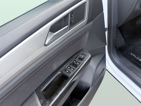 Used 2018 Volkswagen Atlas S image 54