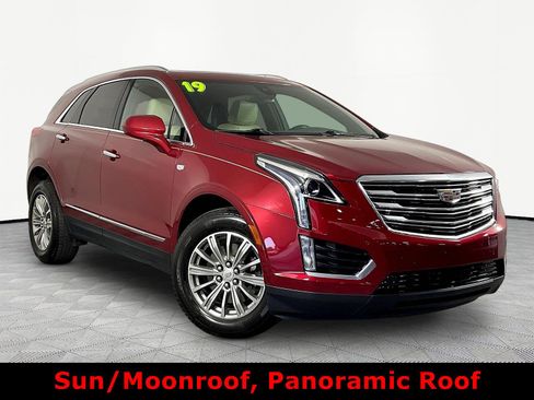Used 2019 Cadillac XT5 Luxury AWD/4WD image 3