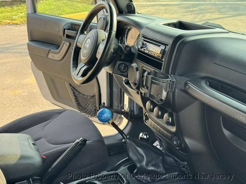 Used 2013 Jeep Wrangler Unlimited Sport AWD/4WD image 35