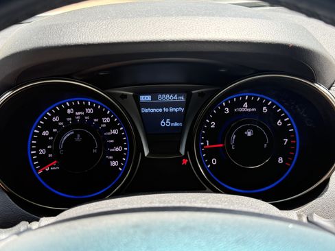 Used 2015 Hyundai Genesis 3.8 RWD image 26
