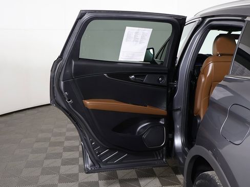 Used 2021 Lincoln Nautilus Reserve w/ Monochromatic Package image 24