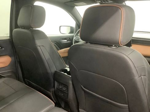 Used 2024 GMC Canyon AT4 w/ Canyon Safety Plus Package AWD/4WD image 33
