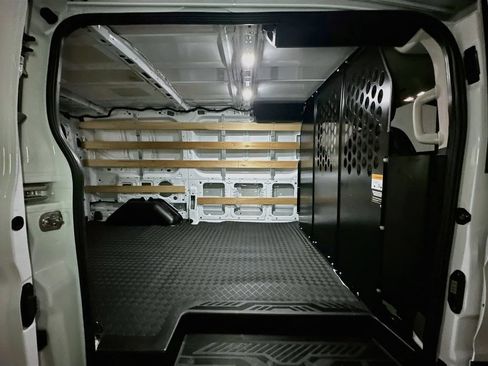 Used 2025 Ford Transit 250 Low Roof w/ Exterior Upgrade Package RWD image 32