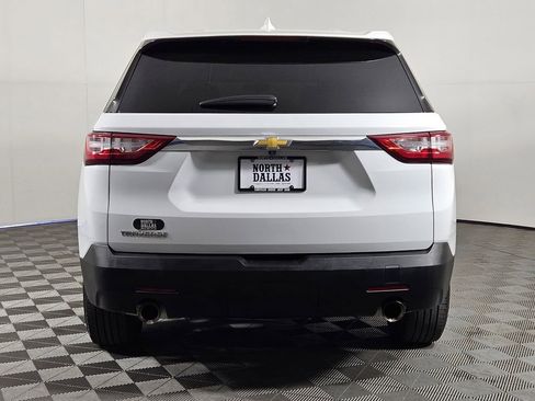 Used 2021 Chevrolet Traverse LS w/ LPO, Floor Liner Package FWD image 4