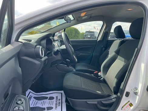 Used 2024 Nissan Versa S w/ Trunk Package image 11