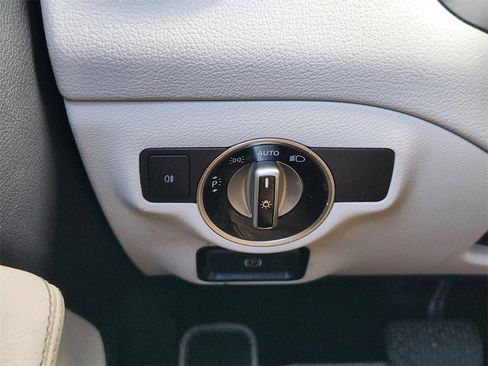 Used 2018 Mercedes-Benz CLA 250 image 24