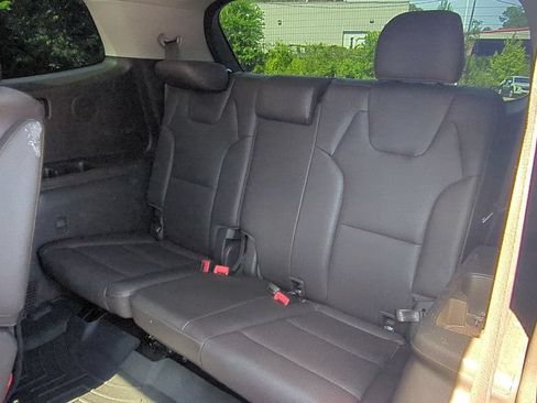 Used 2022 Kia Telluride SX w/ Towing Package FWD image 17