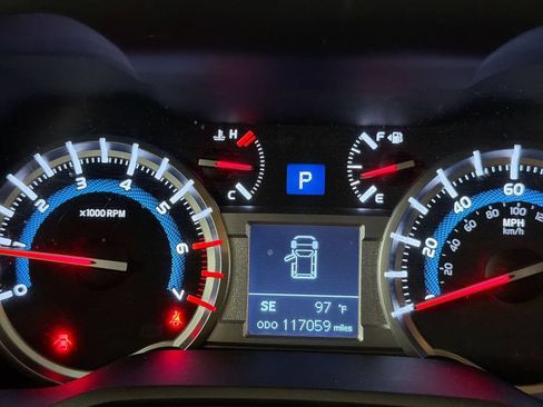 Used 2016 Toyota 4Runner SR5 RWD image 12