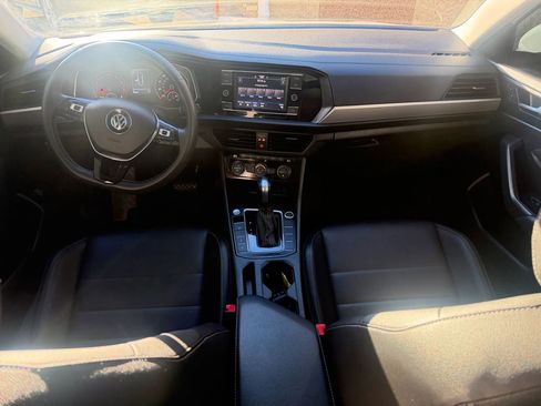 Used 2021 Volkswagen Jetta SE image 30