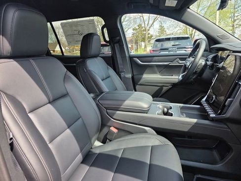 New 2026 GMC Acadia Elevation w/ Black Edition FWD image 4