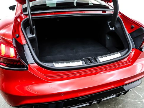 Used 2022 Audi e-tron GT Prestige w/ Prestige Package image 22