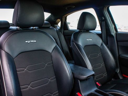 Used 2023 Kia Forte GT-Line w/ GT-Line Technology Package image 38