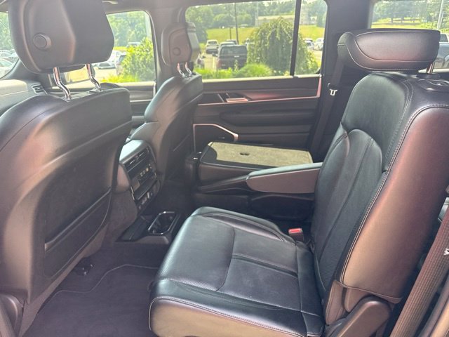 Used 2024 Jeep Wagoneer Series II AWD/4WD image 26