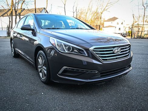 Used 2015 Hyundai Sonata SE image 6