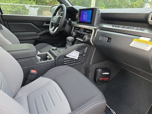 Certified 2025 Toyota Tacoma TRD Sport image 13