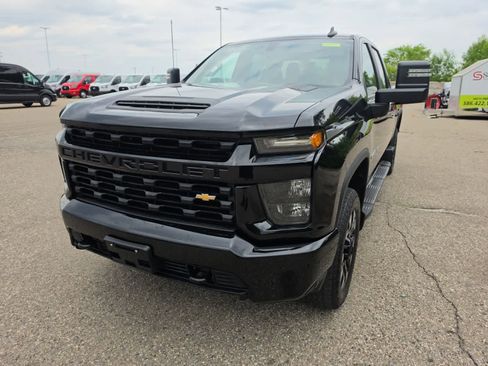 Used 2020 Chevrolet Silverado 2500 Custom w/ Custom Value Package AWD/4WD image 2