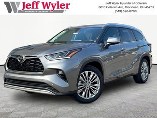 Used 2026 Toyota Highlander Platinum AWD/4WD video 1