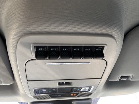 Used 2025 Ford F450 Lariat w/ Snow Plow Prep Package image 25