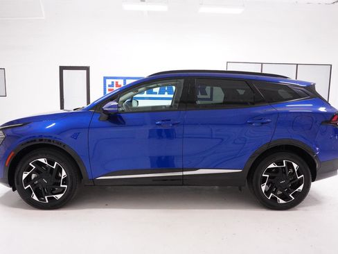 Used 2023 Kia Sportage SX image 9