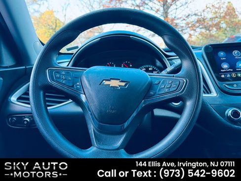 Used 2024 Chevrolet Malibu LT image 10