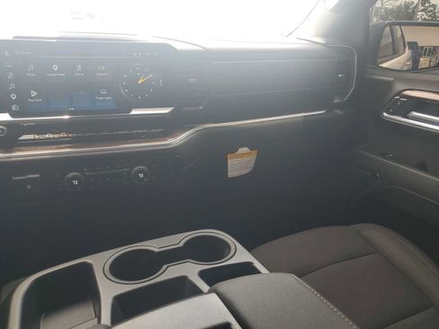 Used 2025 Chevrolet Silverado 1500 RST AWD/4WD image 22
