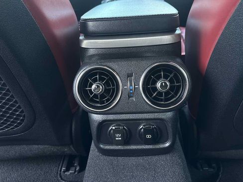 Used 2021 Kia Stinger GT2 RWD image 15