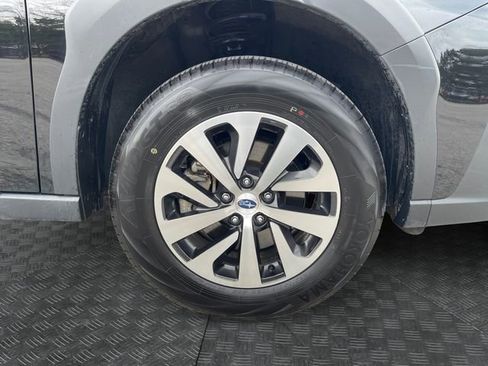 Used 2025 Subaru Outback Premium image 14