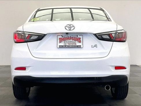 Used 2017 Toyota Yaris iA FWD image 3