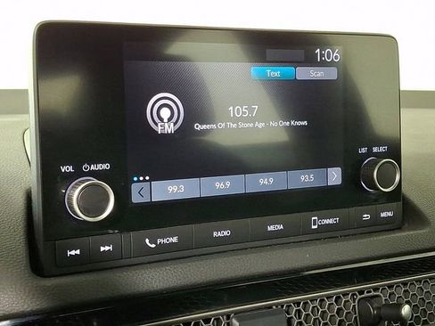 Used 2023 Honda Civic Sport image 3