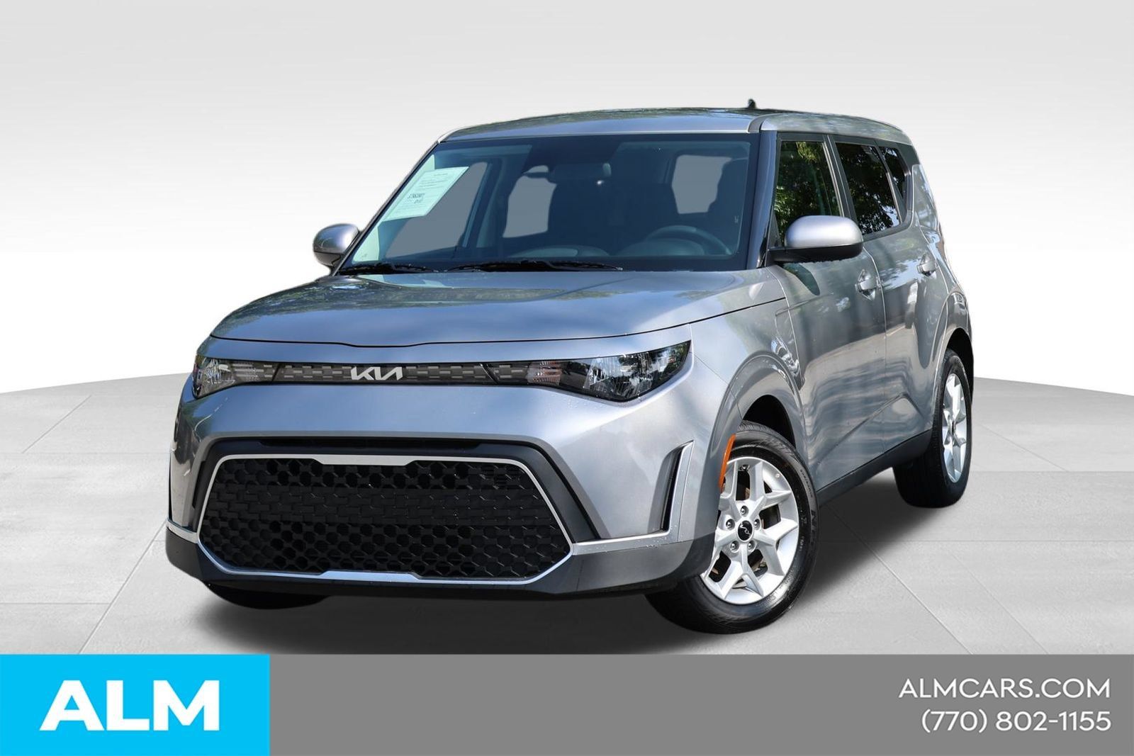 Used 2025 Kia Soul LX w/ LX Technology Package FWD image 1