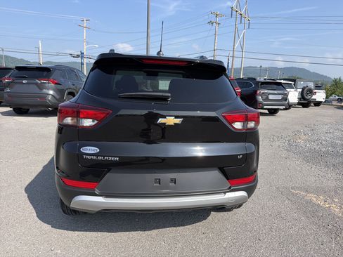 Used 2025 Chevrolet TrailBlazer LT FWD image 5