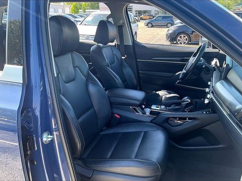 Used 2025 Kia Telluride S AWD/4WD image 30