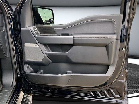 Used 2024 Ford F150 Lightning Lariat image 30