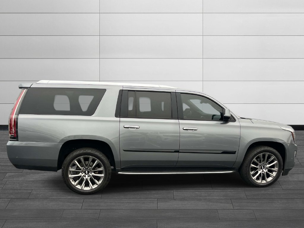 Used 2020 Cadillac Escalade ESV Premium Luxury w/ Escalade Sport Edition AWD/4WD image 6