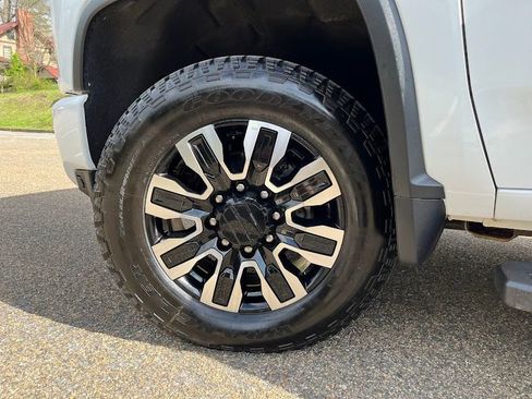 Used 2020 Chevrolet Silverado 3500 High Country w/ Technology Package image 53