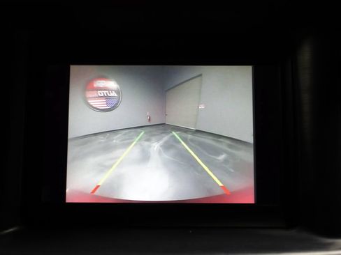 Used 2018 Dodge Charger SXT w/ Blacktop Package RWD image 44