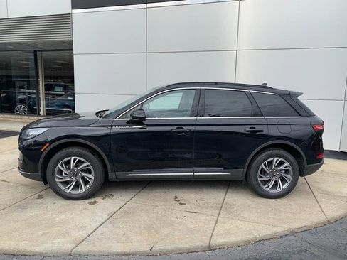 New 2026 Lincoln Corsair Premiere AWD/4WD image 2