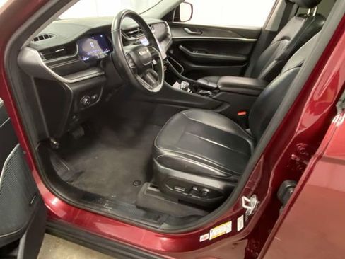 Used 2021 Jeep Grand Cherokee L Limited image 12