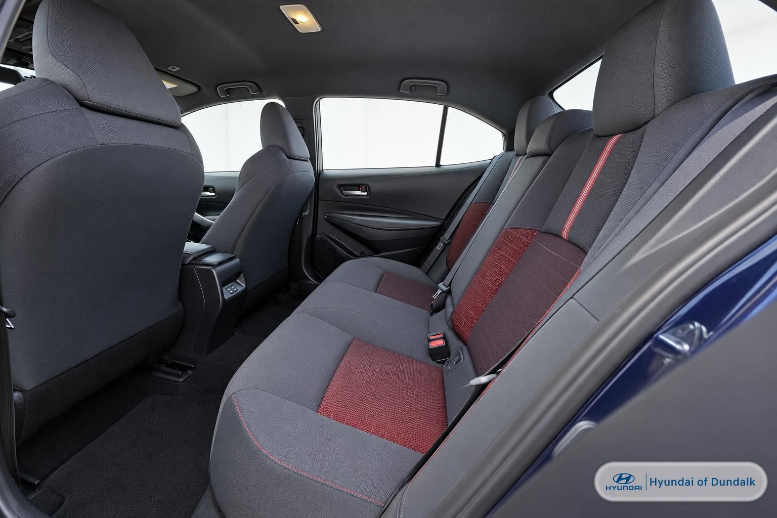 Used 2025 Toyota Corolla SE FWD image 9
