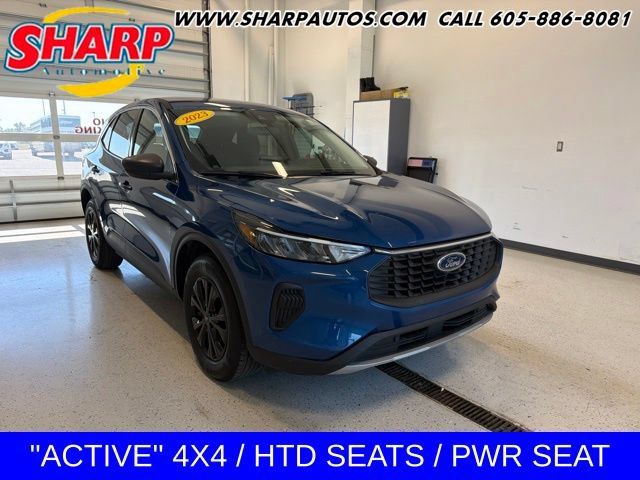 Used 2023 Ford Escape Active AWD/4WD image 1