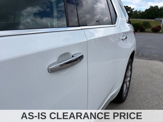 Used 2019 Chevrolet Traverse Premier w/ Driver Confidence II Package FWD image 21