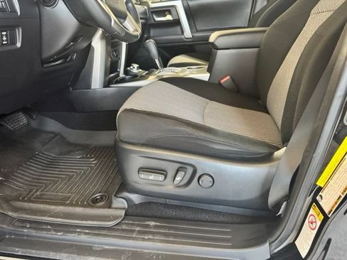 Used 2016 Toyota 4Runner 4WD image 29
