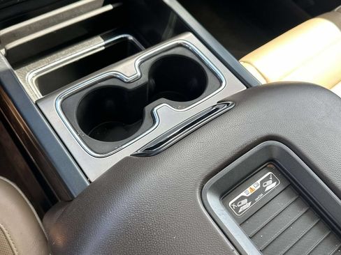 Used 2018 GMC Sierra 1500 Denali AWD/4WD image 32