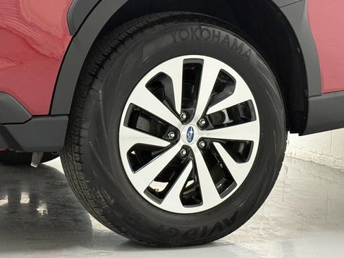 Used 2024 Subaru Outback Premium w/ Popular Package #1A image 44