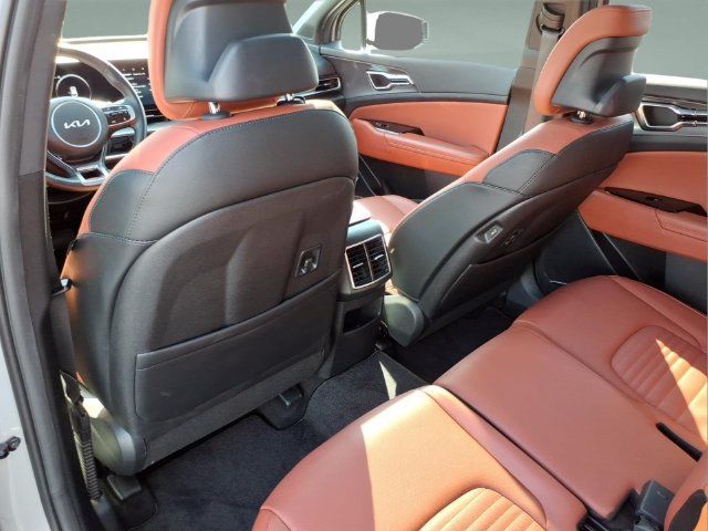 Used 2025 Kia Sportage SX FWD image 17