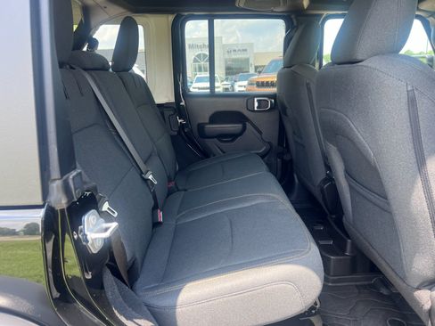 Used 2025 Jeep Wrangler Unlimited Sport S 4xe AWD/4WD image 12