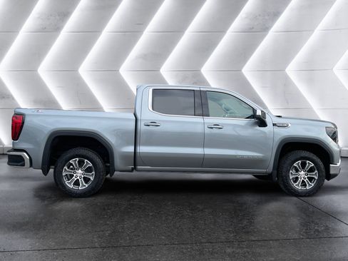 New 2026 GMC Sierra 1500 SLE image 7