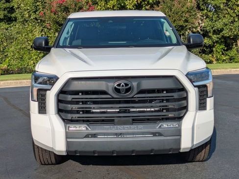 Used 2024 Toyota Tundra SR5 w/ SR5 Convenience Package AWD/4WD image 9
