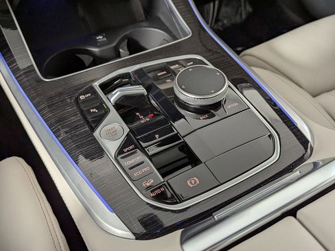 Certified 2024 BMW X5 xDrive40i w/ M Sport Package image 43