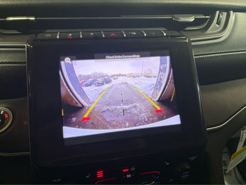 New 2025 Jeep Grand Cherokee Altitude image 20